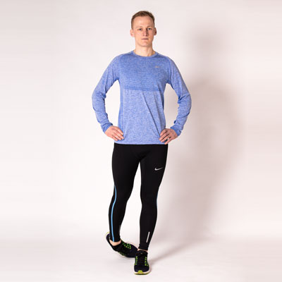Schienbeinschmerzenbeim beim Joggen: Übung lockeres Schienbein
